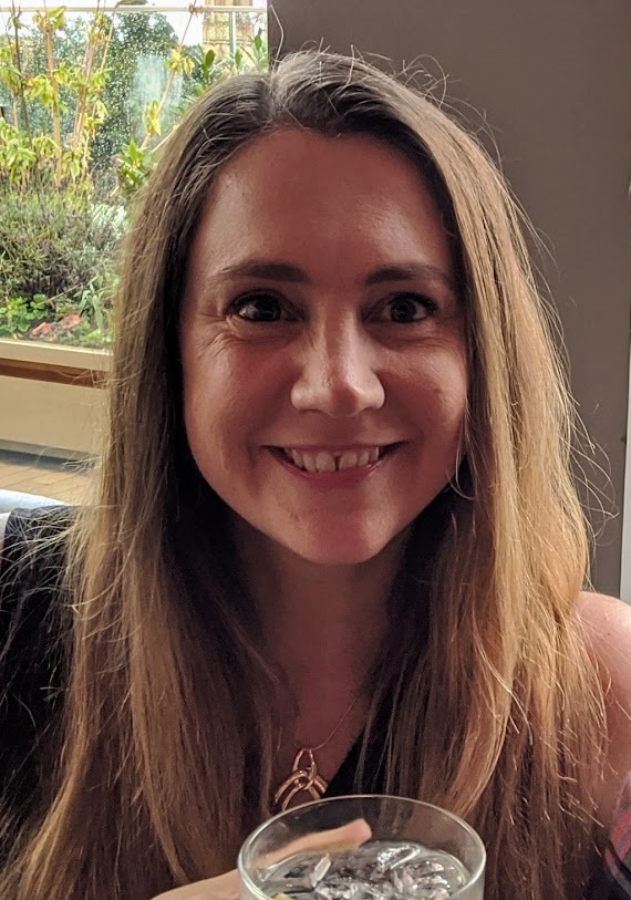 Chloe Wilson is Managing Director of Wilson Health Ltd and the creator of knee-pain-explained.com