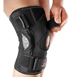 McDavid Knee Braces: Cross Strap Hinge Brace