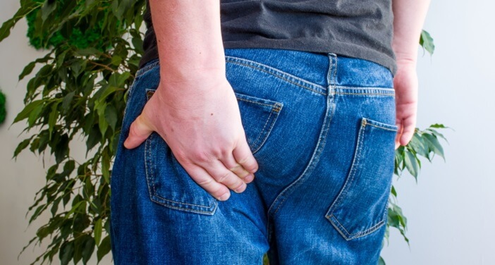 Ischial Bursitis Pain: Causes, symptoms, diagnosis and treatment of Weaver's Bottom