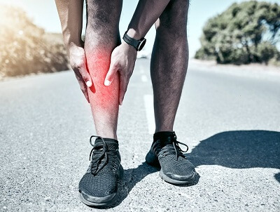 Leg Pain Under The Knee: Tibialis Anterior Tendonitis. Causes, symptoms, diagnosis & treatment Leg Pain Under The Knee: Tibialis Anterior Tendonitis. Causes, symptoms, diagnosis & treatment